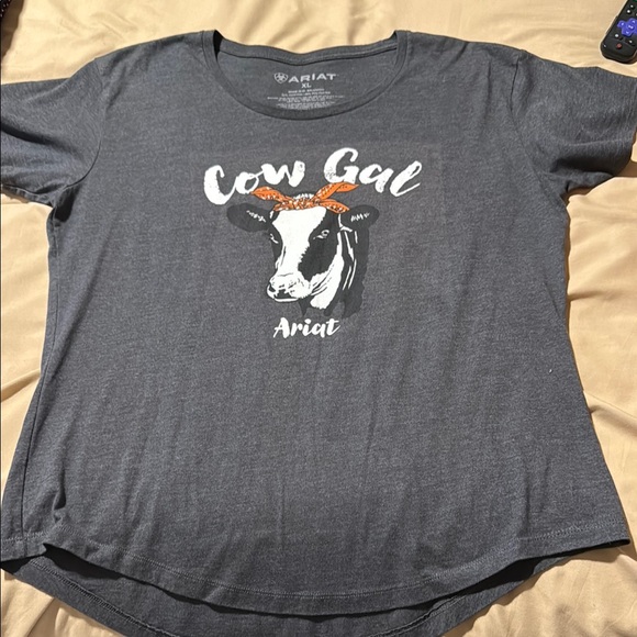 Ariat Gray Cow Gal Tee - Picture 1 of 2